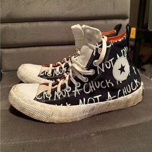 Men’s Chuck Taylor High Top Converse Size 8